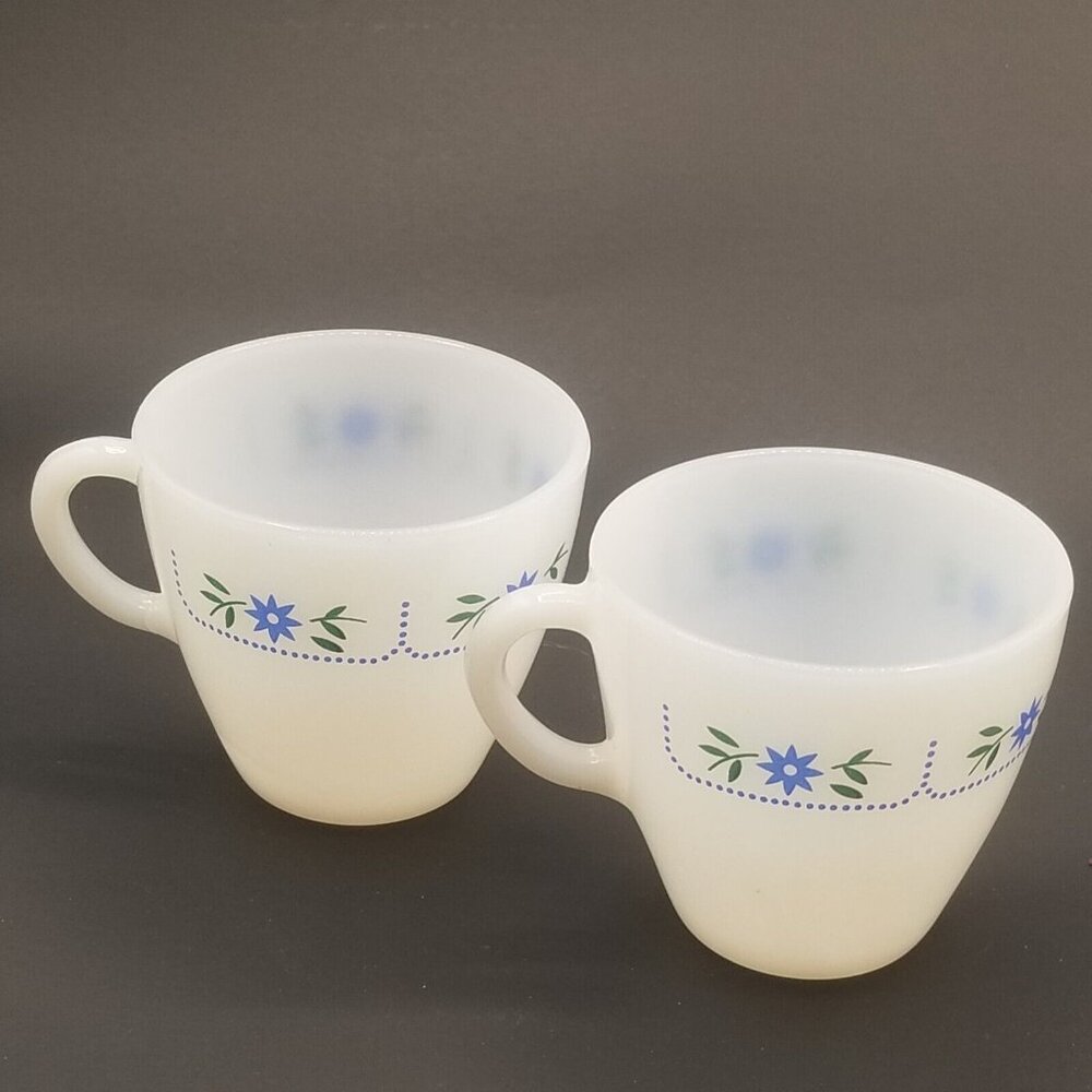 Vintage Termocrisa Milk Glass Coffee Cup Set of 2‎ White Blue Flowers Milk Glass